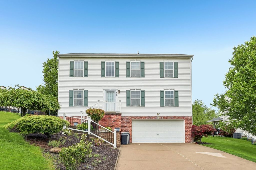 301 Holly Ridge DRIVE, Shaler, PA 15116