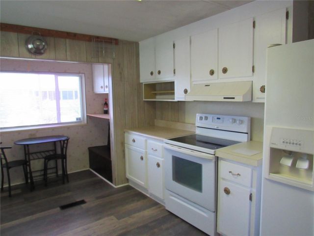 36506 KAY AVENUE, Zephyrhills, FL 33542