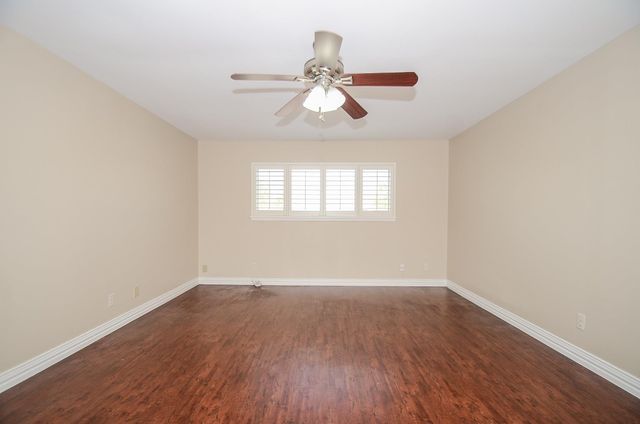 13132 Trail Hollow Drive 3132, Houston, TX 77079