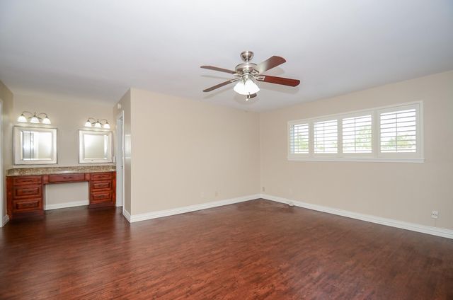 13132 Trail Hollow Drive 3132, Houston, TX 77079