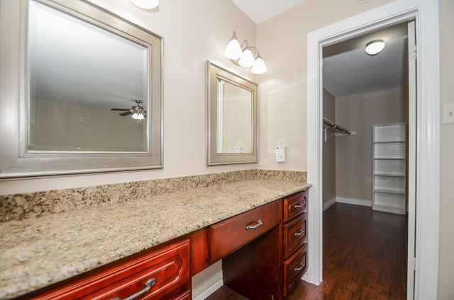 13132 Trail Hollow Drive 3132, Houston, TX 77079