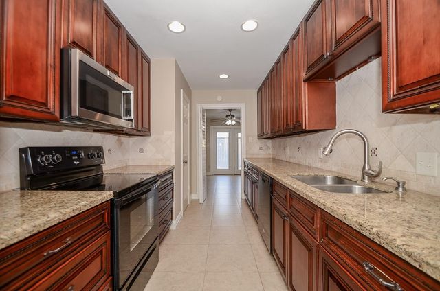 13132 Trail Hollow Drive 3132, Houston, TX 77079