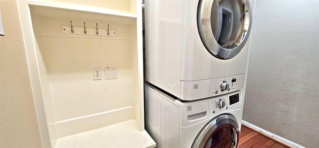 15230 Chimney Hill Circle, Houston, TX 77095