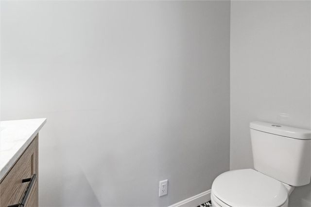 221 Elm St, Edgewood, PA 15218