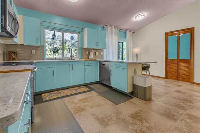 1035 SIRUS TRAIL, Sarasota, FL 34232