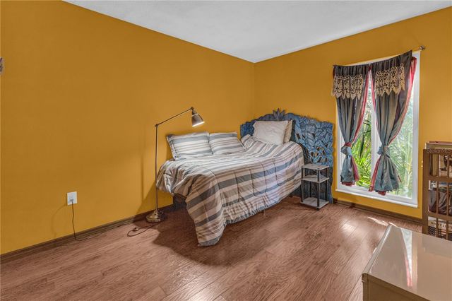 1035 SIRUS TRAIL, Sarasota, FL 34232