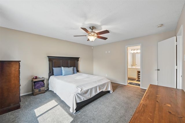1008 Miles Avenue, Burleson, TX 76028