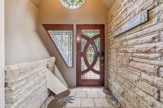 220 Waterview Dr, Hendersonville, TN 37075