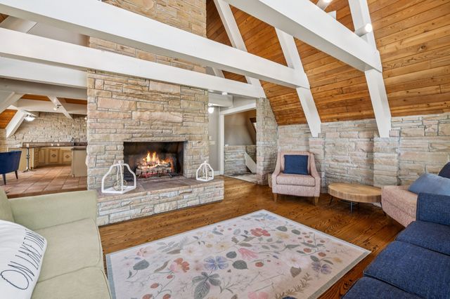 220 Waterview Dr, Hendersonville, TN 37075