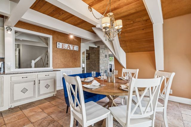 220 Waterview Dr, Hendersonville, TN 37075