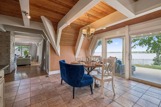 220 Waterview Dr, Hendersonville, TN 37075