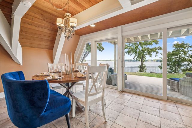 220 Waterview Dr, Hendersonville, TN 37075