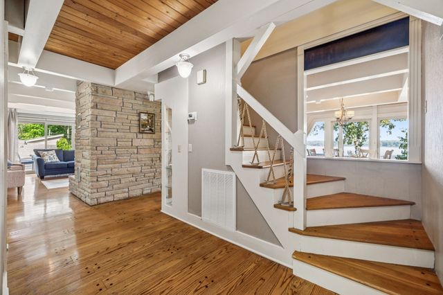 220 Waterview Dr, Hendersonville, TN 37075