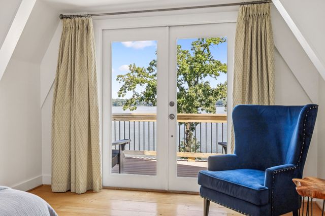 220 Waterview Dr, Hendersonville, TN 37075