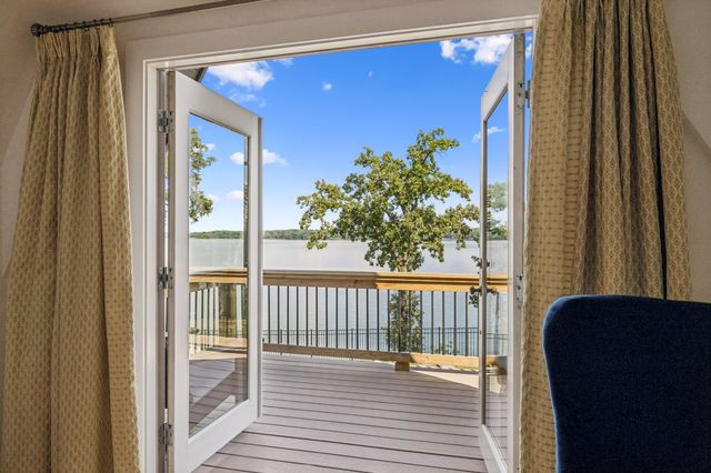 220 Waterview Dr, Hendersonville, TN 37075