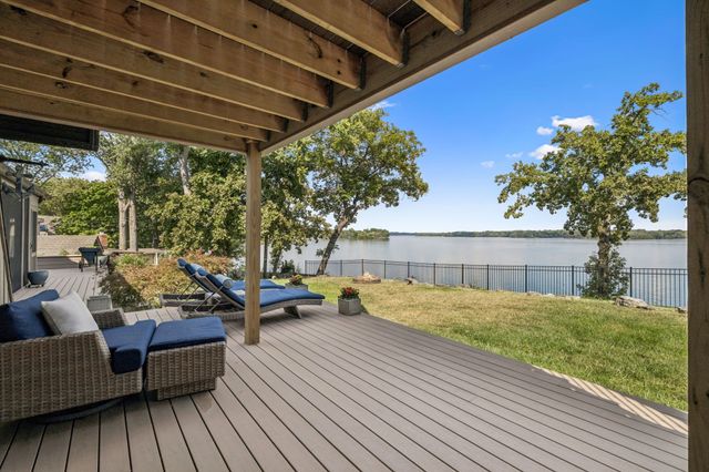 220 Waterview Dr, Hendersonville, TN 37075