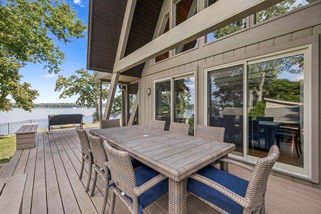 220 Waterview Dr, Hendersonville, TN 37075