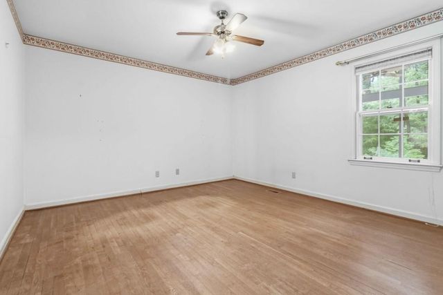 1840 Spalding Drive, Sandy Springs, GA 30350