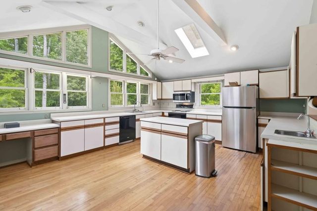 1840 Spalding Drive, Sandy Springs, GA 30350