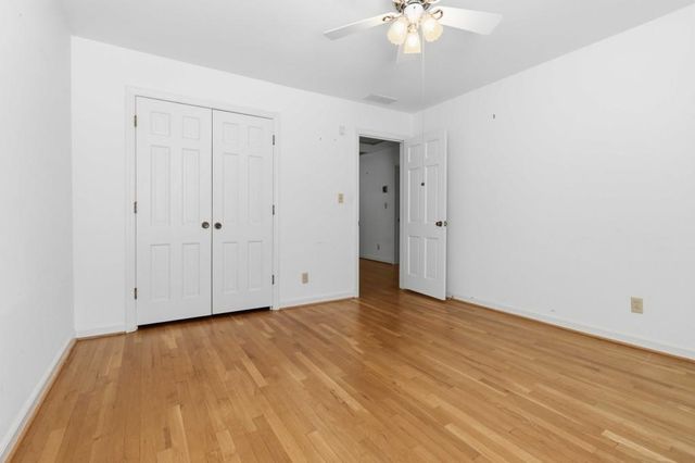 1840 Spalding Drive, Sandy Springs, GA 30350
