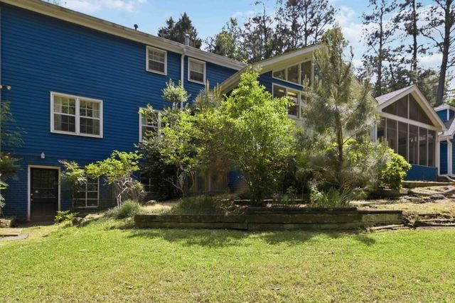 1840 Spalding Drive, Sandy Springs, GA 30350