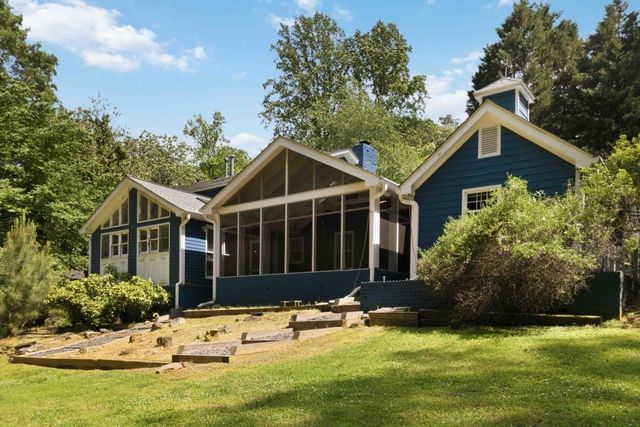 1840 Spalding Drive, Sandy Springs, GA 30350