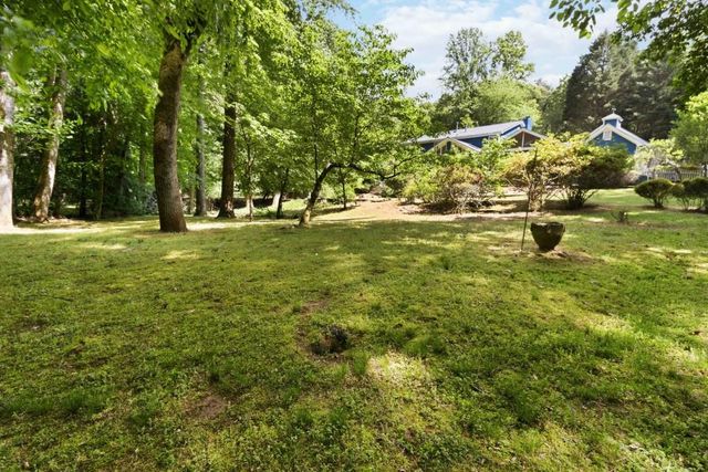 1840 Spalding Drive, Sandy Springs, GA 30350