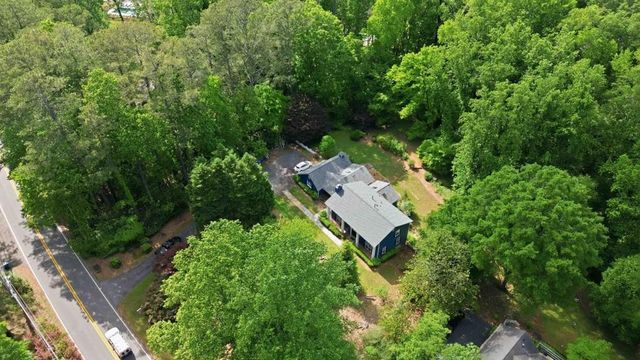 1840 Spalding Drive, Sandy Springs, GA 30350