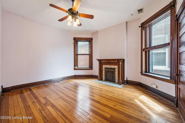 1036 Everett Ave, Louisville, KY 40204