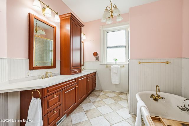 1036 Everett Ave, Louisville, KY 40204