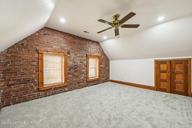 1036 Everett Ave, Louisville, KY 40204