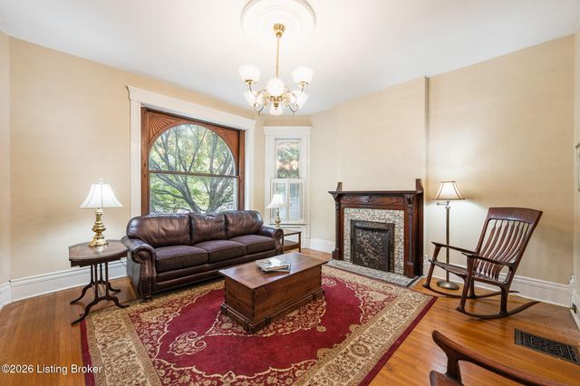 1036 Everett Ave, Louisville, KY 40204