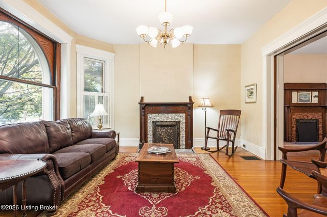 1036 Everett Ave, Louisville, KY 40204