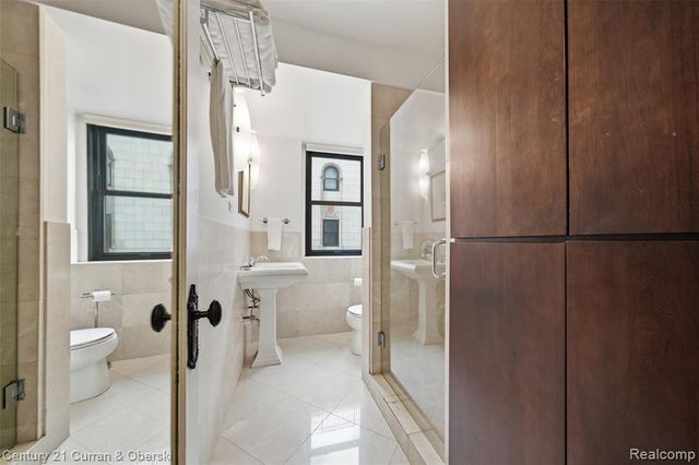 15 E Kirby Street 1104, Detroit, MI 48202