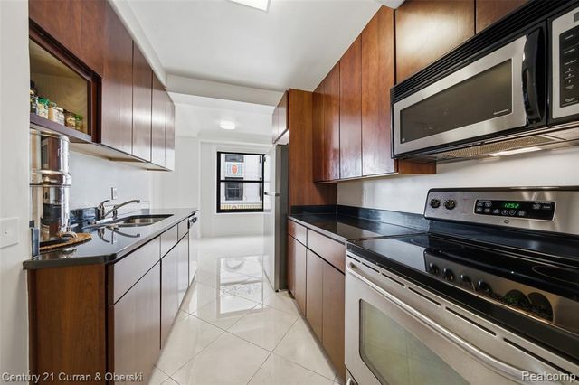 15 E Kirby Street 1104, Detroit, MI 48202