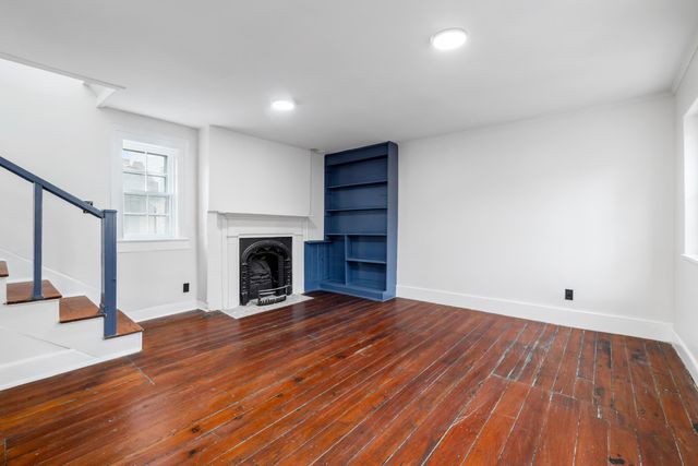 128 Wentworth Street 8, Charleston, SC 29401