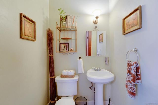 906 A Ave., National City, CA 91950
