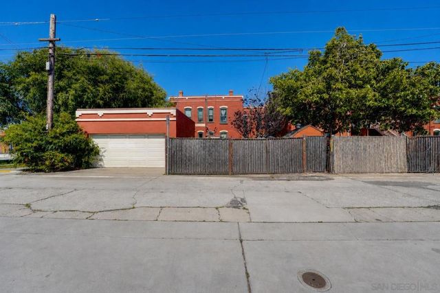 906 A Ave., National City, CA 91950