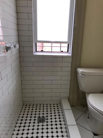 906 A Ave., National City, CA 91950