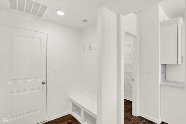 6719 Thresher Pass, Mccordsville, IN 46055