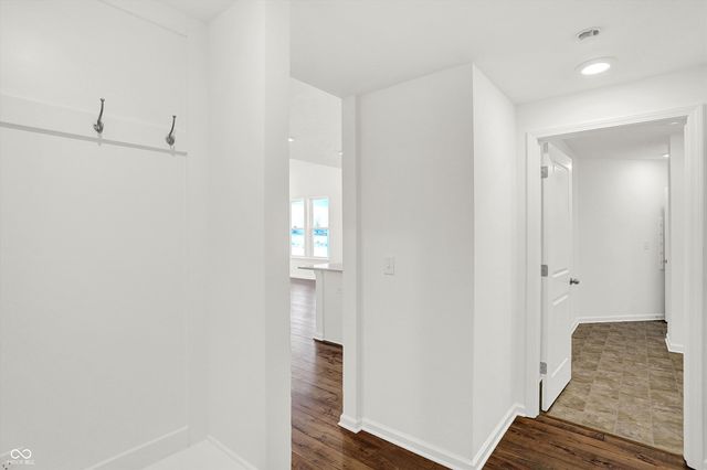 6719 Thresher Pass, Mccordsville, IN 46055