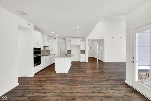 6719 Thresher Pass, Mccordsville, IN 46055