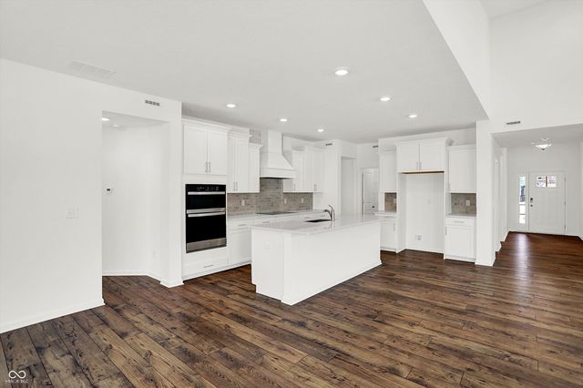 6719 Thresher Pass, Mccordsville, IN 46055