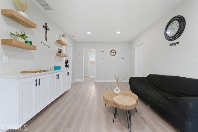 332 S Ramona, Hemet, CA 92543