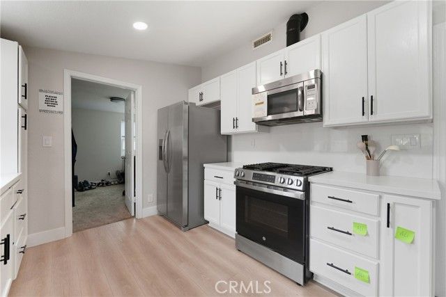 332 S Ramona, Hemet, CA 92543