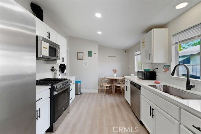 332 S Ramona, Hemet, CA 92543