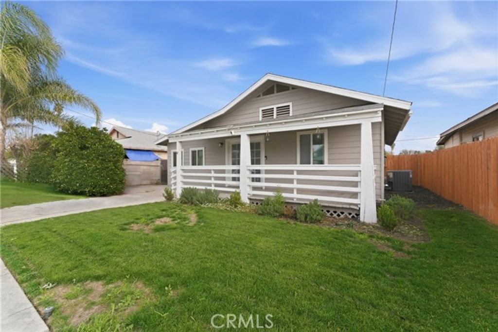 332 S Ramona, Hemet, CA 92543