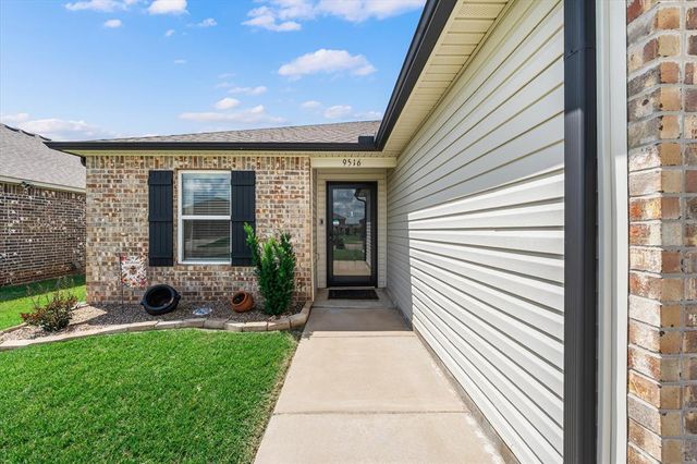 9516 NW 122nd Terrace, Yukon, OK 73099
