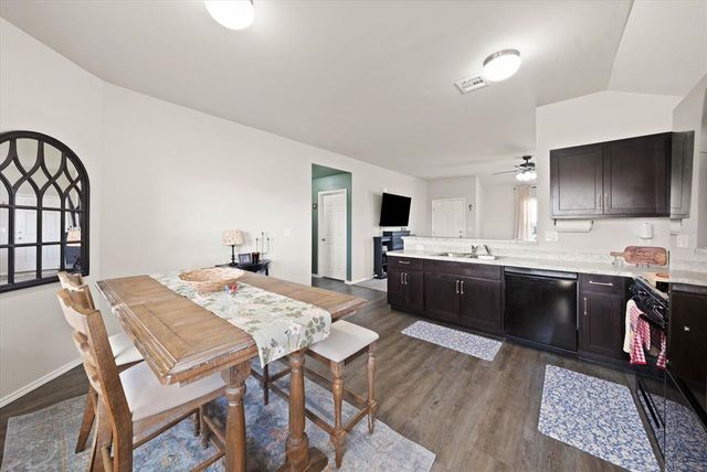 9516 NW 122nd Terrace, Yukon, OK 73099