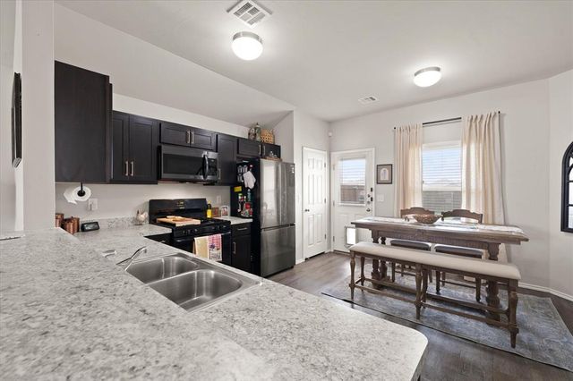 9516 NW 122nd Terrace, Yukon, OK 73099